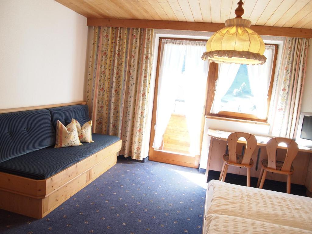 קאונרטל Ferienhaus Waldner חדר תמונה